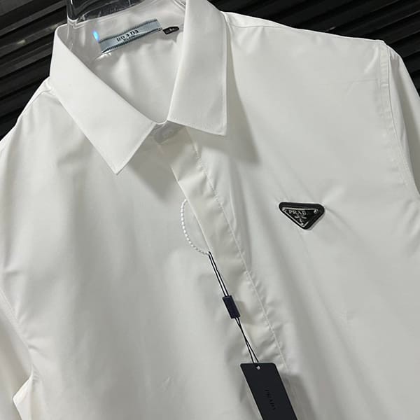 希少プラダ パロディ ロゴ入り コットンシャツ puv83170
